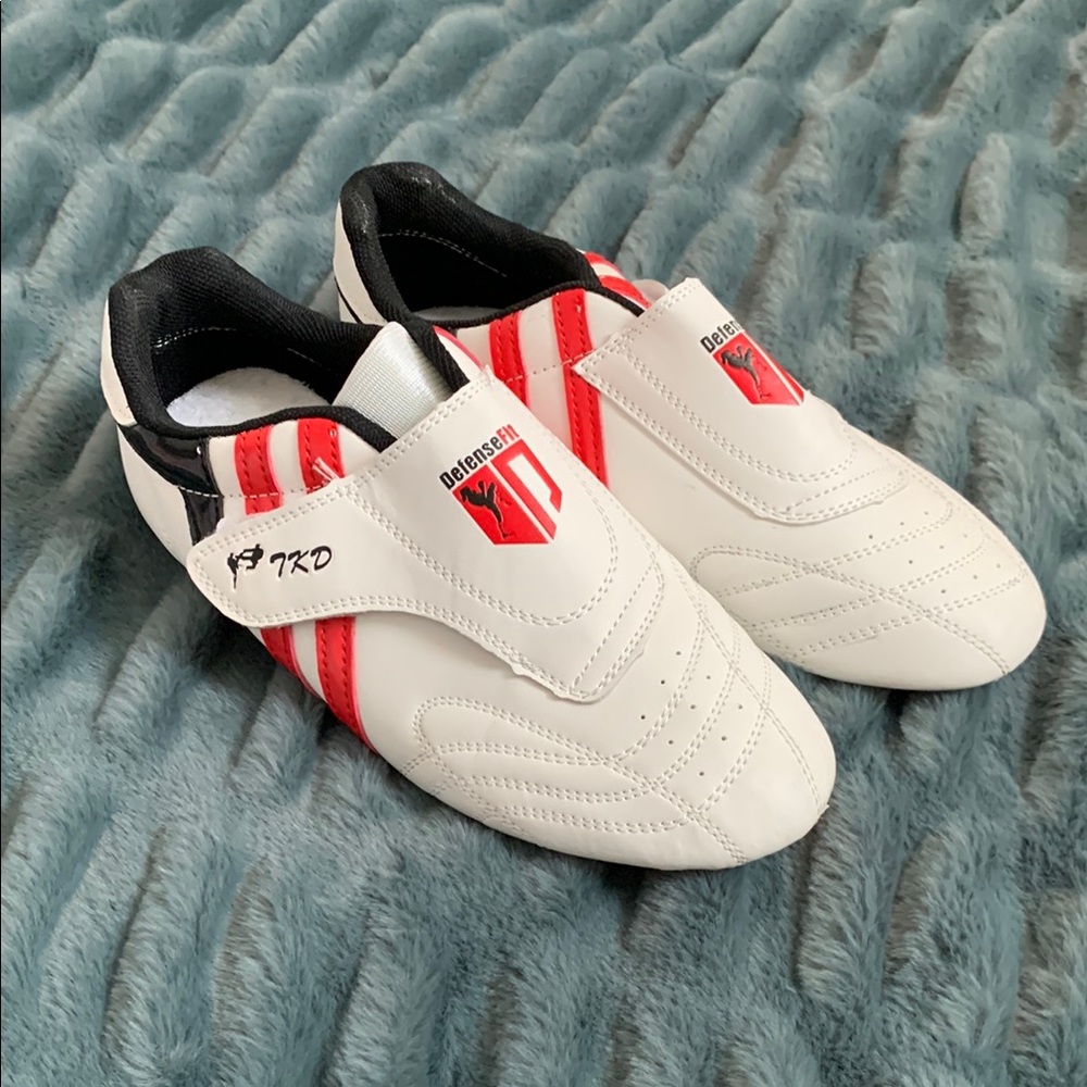 Women's Athletic Taekwondo Shoes - White and Red